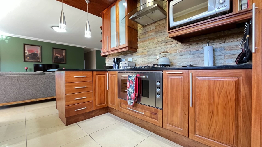 3 Bedroom Property for Sale in Heiderand Western Cape